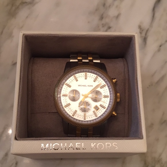 Micheal Kors watch - Picture 1 of 3